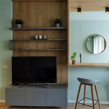 Great Views In Piata Romana