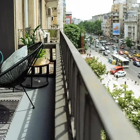 Great Views In Piata Romana