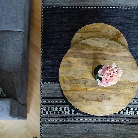 Great Views In Piata Romana