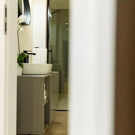 Great Views In Piata Romana Bucarest