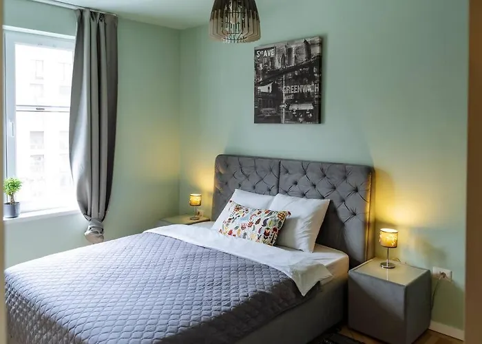 Great Views In Piata Romana * Bukurešť