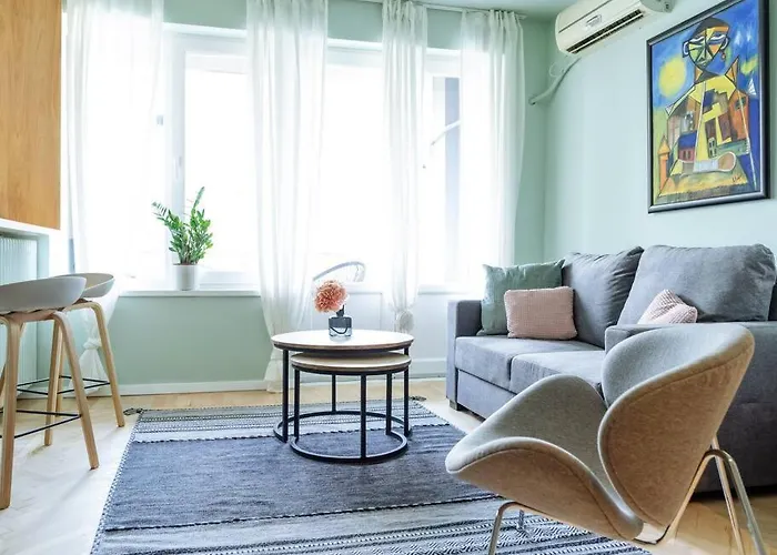 Great Views In Piata Romana Apartmán *