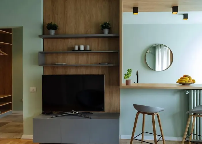 Great Views In Piata Romana