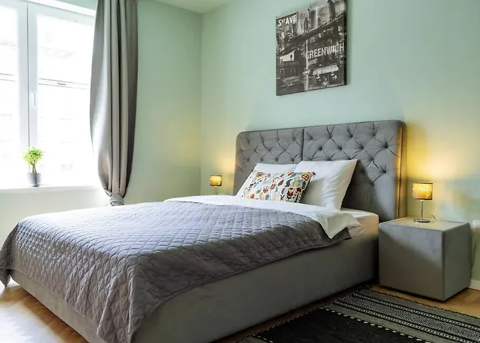 Great Views In Piata Romana Bukurešť